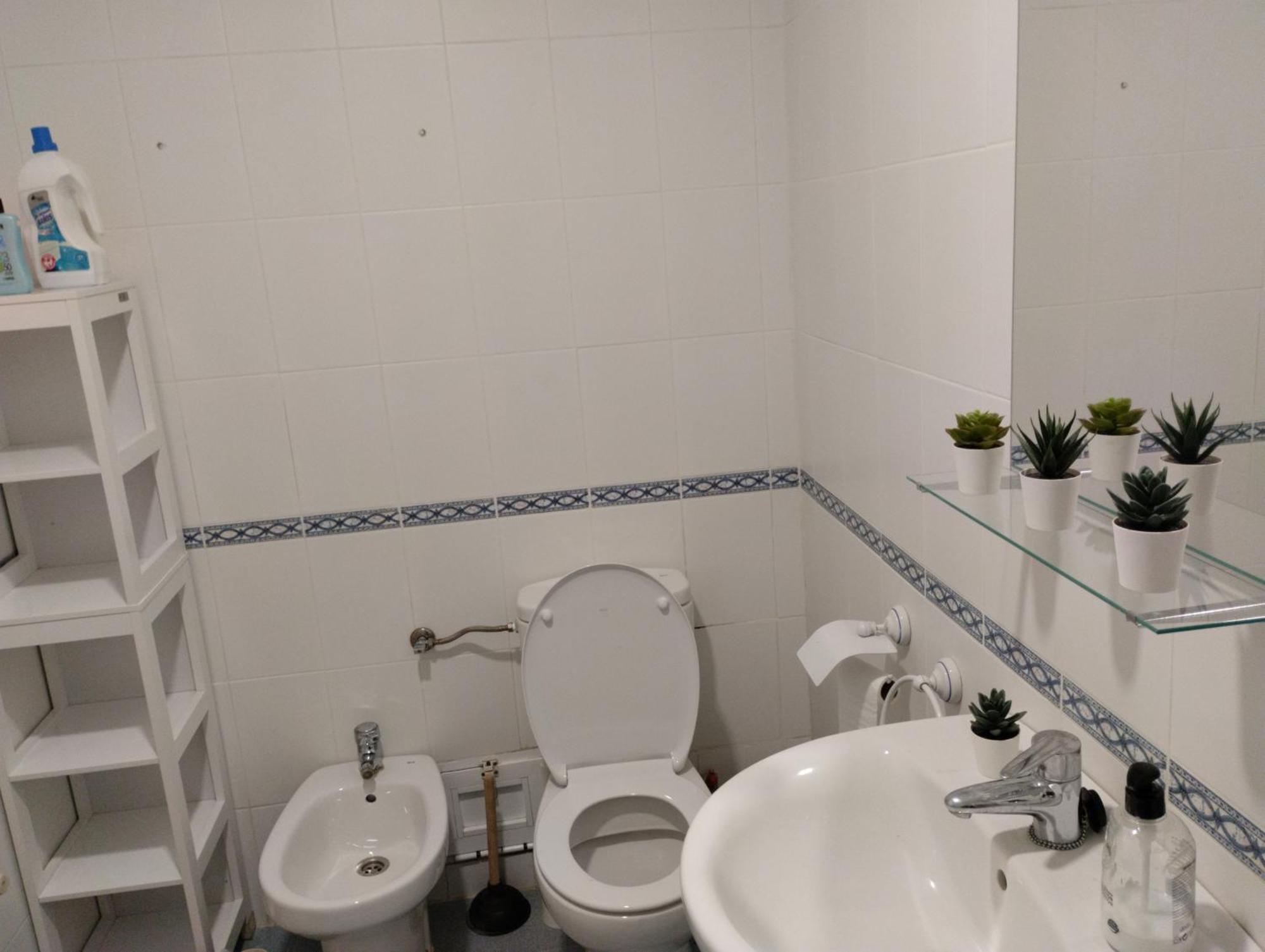 Habitacion Confort En Chamartin Madrid Ngoại thất bức ảnh